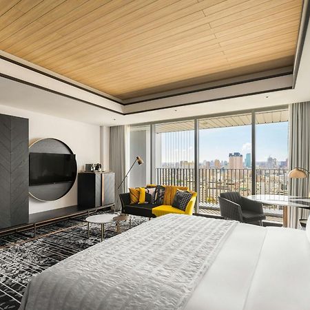 Le Meridien تايتشونغ المظهر الخارجي الصورة A guest room at the Westin Tokyo