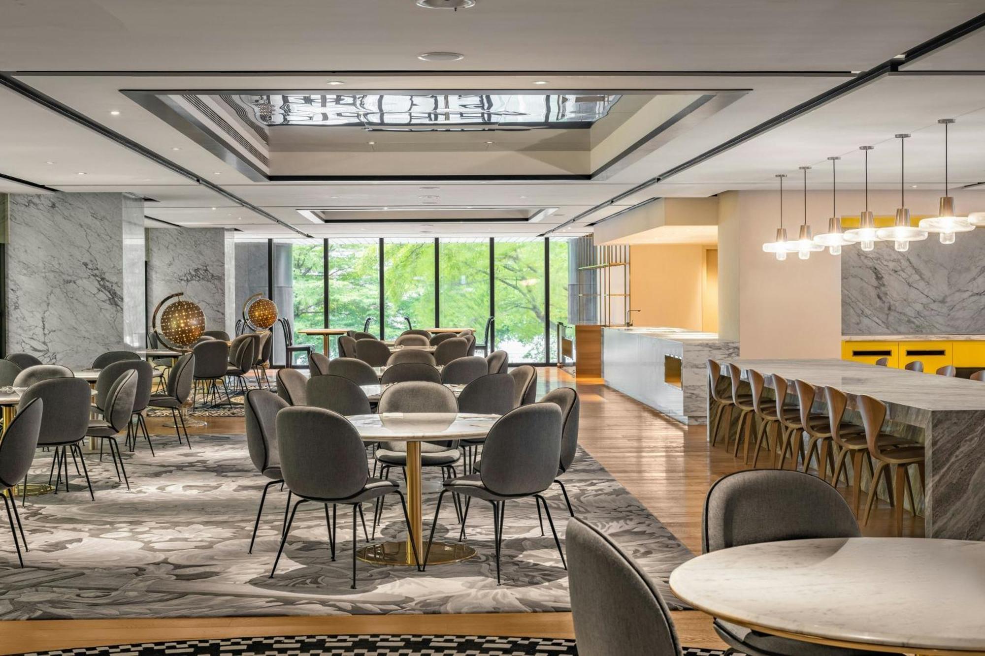 Le Meridien تايتشونغ المظهر الخارجي الصورة The Club at Hong Kong International Airport