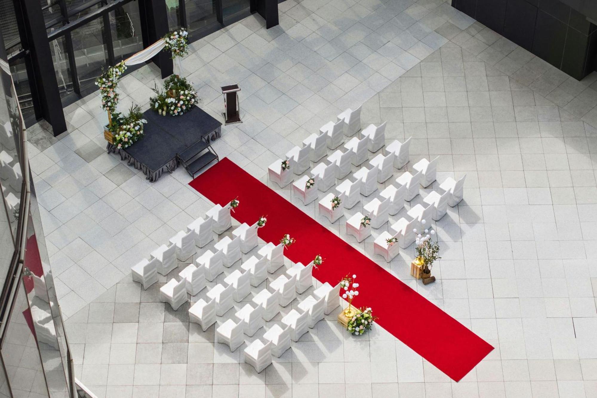 Le Meridien تايتشونغ المظهر الخارجي الصورة The interior of the main building