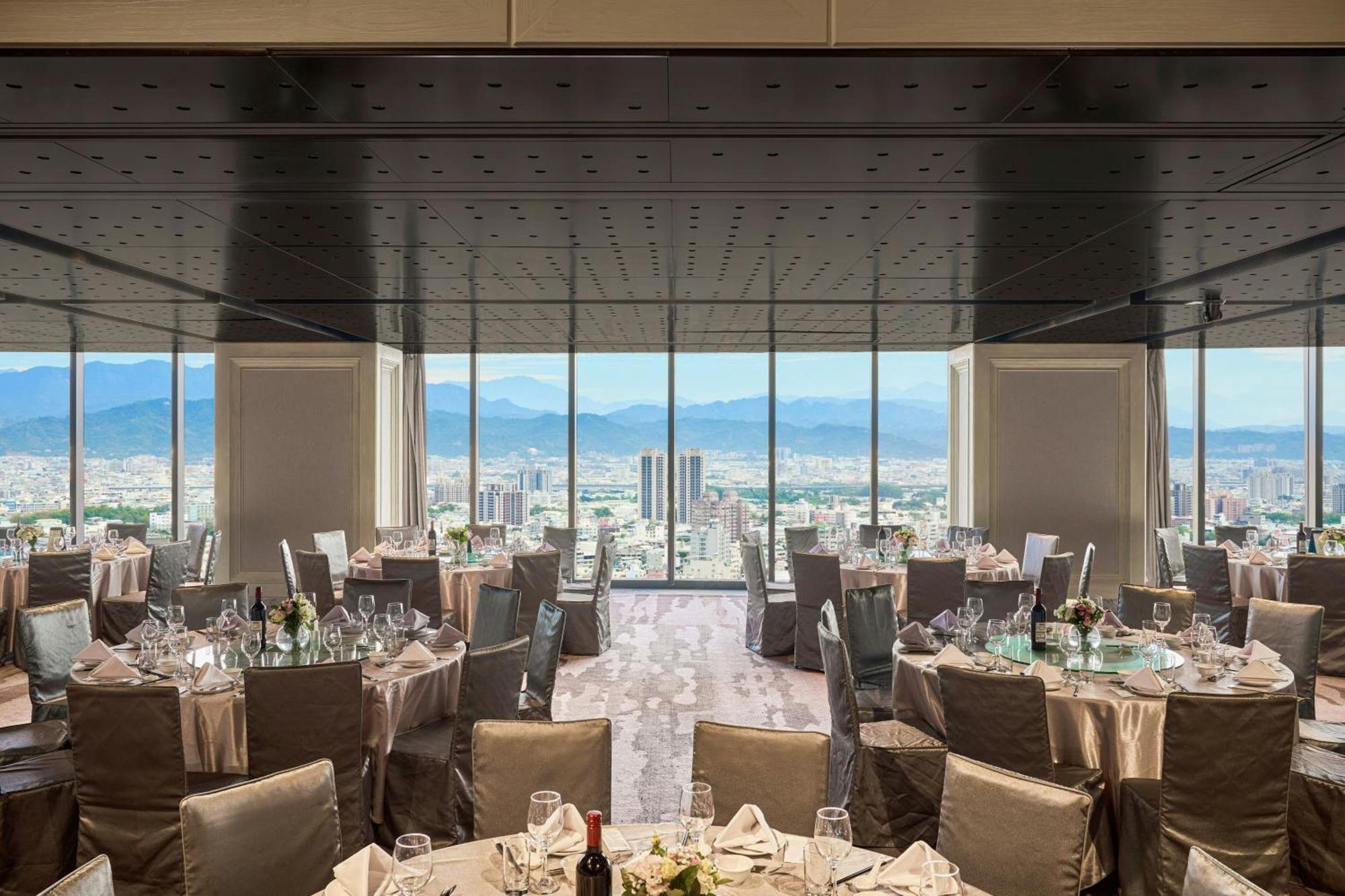 Le Meridien تايتشونغ المظهر الخارجي الصورة The restaurant