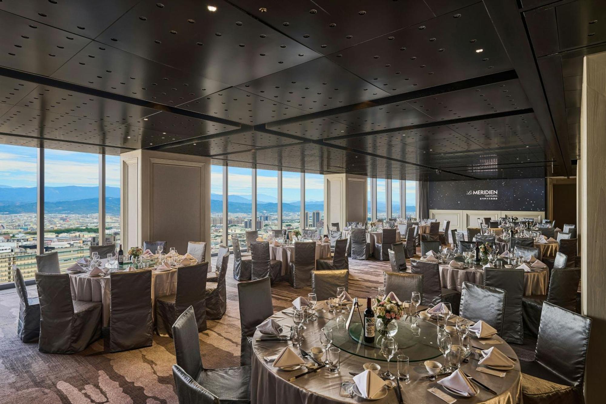 Le Meridien تايتشونغ المظهر الخارجي الصورة The 39th floor of the hotel